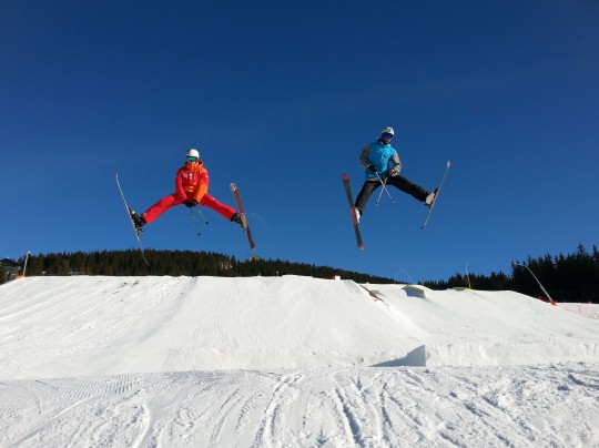 Freestyle Ski und Snowboard